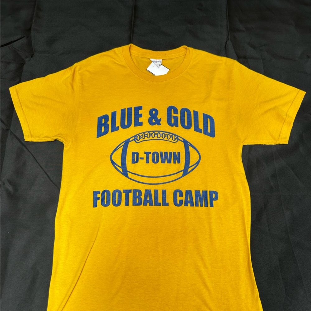 Vintage Yellow Crew Neck T-Shirt unisex Small